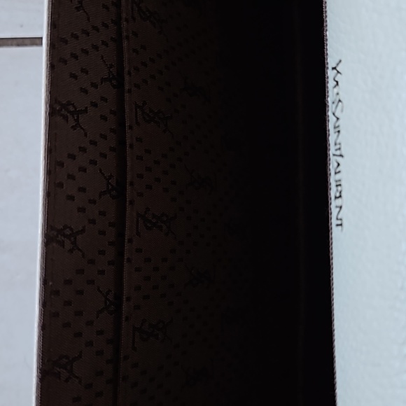 Yves Saint Laurent Vintage Quilted Wave Cream Caviar Leather Clutch Bag EUC - Picture 11 of 12